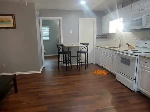 706 8th Ave NW #706, Largo, FL 33770