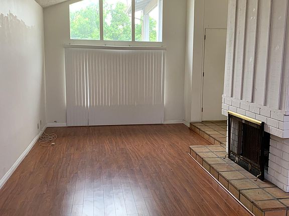 More Large Livingroom