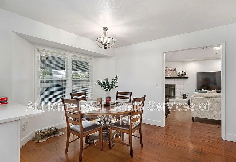 1539 W Rockwood Ct — Photo 4