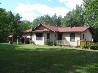 110 W Neuman Rd, Pinconning, MI 48650