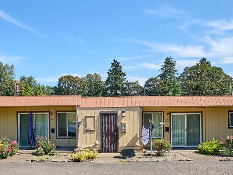 540-Oakvilla — Photo 32