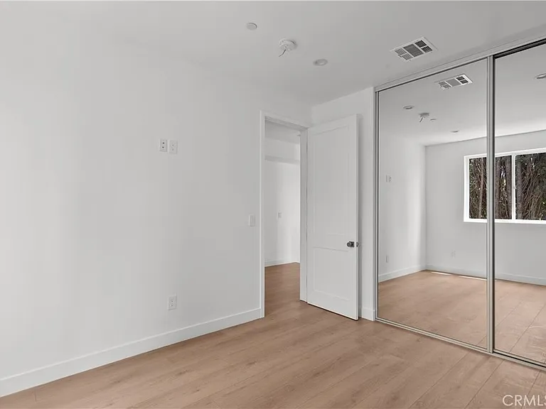 13944 Vanowen St — Photo 19