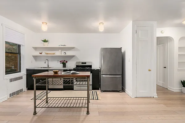 Sold by Compass | media 2