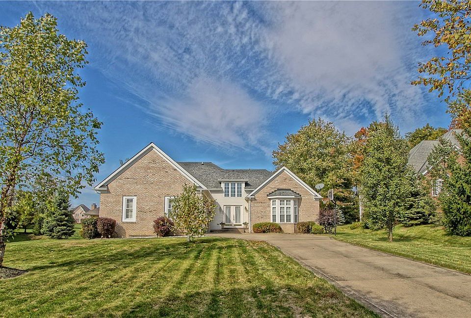 1st image of 931 Chinaberry Cir S