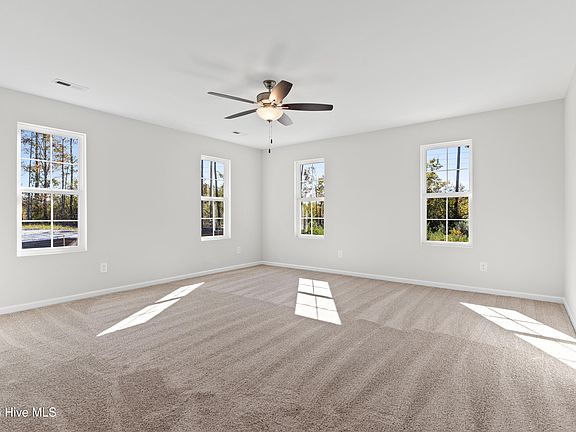 5th image of 161 King Road