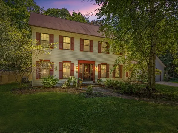 4826 Briarwood Ln, Manlius, NY 13104