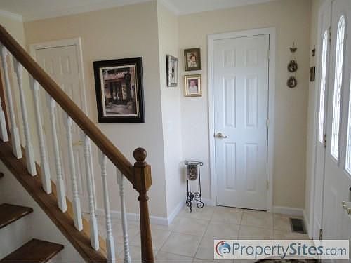 4th image of 9 Deland St