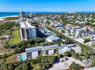 450 Beach Rd APT 3, Sarasota, FL 34242