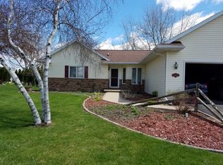 722 Clemans Ct, Omro, WI 54963