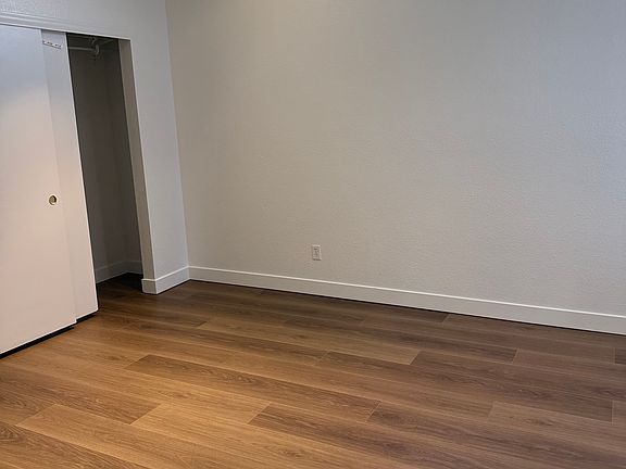 5th image of 1212 Torington Dr