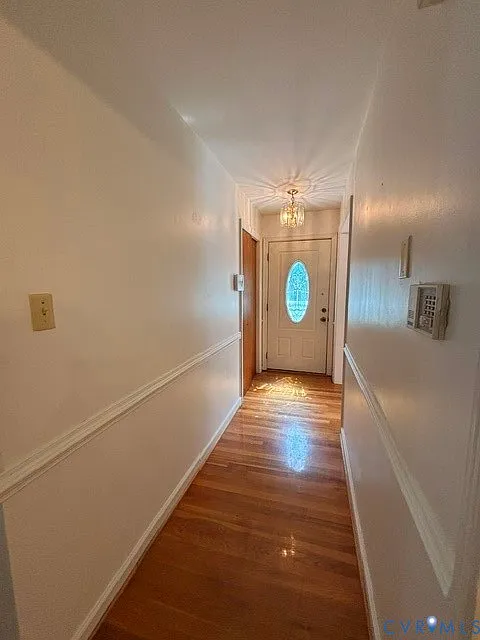 3 bed, 1.5 bath, 1812 sqft, $1,800 — Photo 3