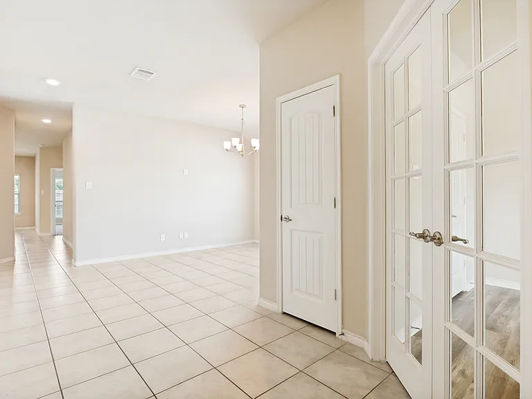 10017 Levelland Pl — Photo 3