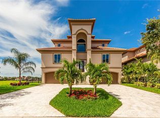 15 Bayfront Ct S, St Petersburg, FL 33711