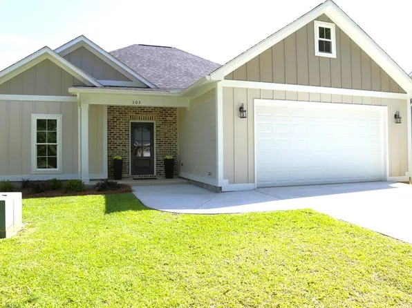 203 Saxton Pl, Leesburg, GA 31763