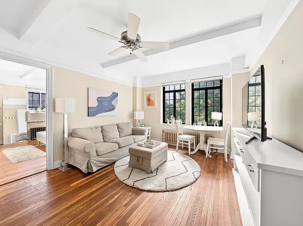 5 Tudor City Pl APT 420, Manhattan, NY 10017