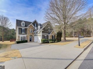 4046 Hill House Rd SW, Smyrna, GA 30082