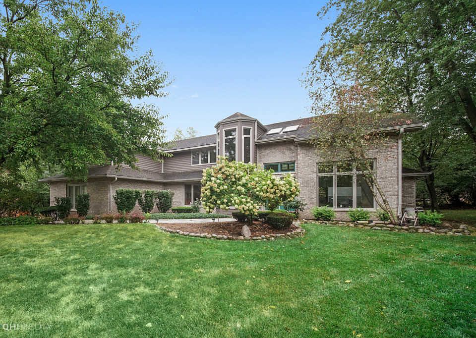 1st image of 12819 W White Oak Ct