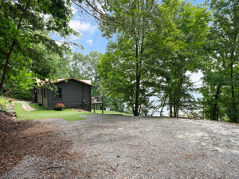 135 Nancy Point — Photo 42
