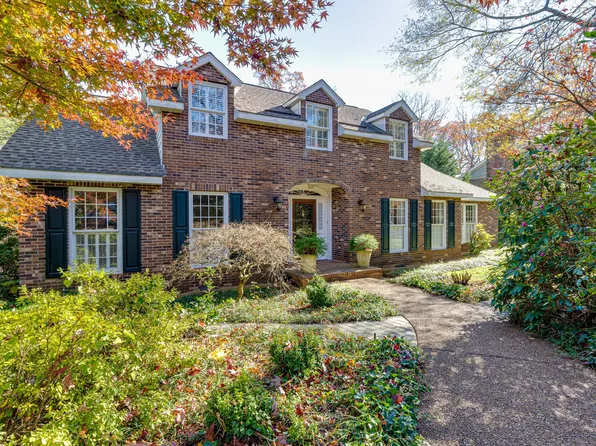 1002 Evanwood Dr, Lookout Mountain, TN 37350