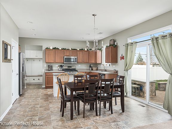 4th image of 24632 W Harvester Dr