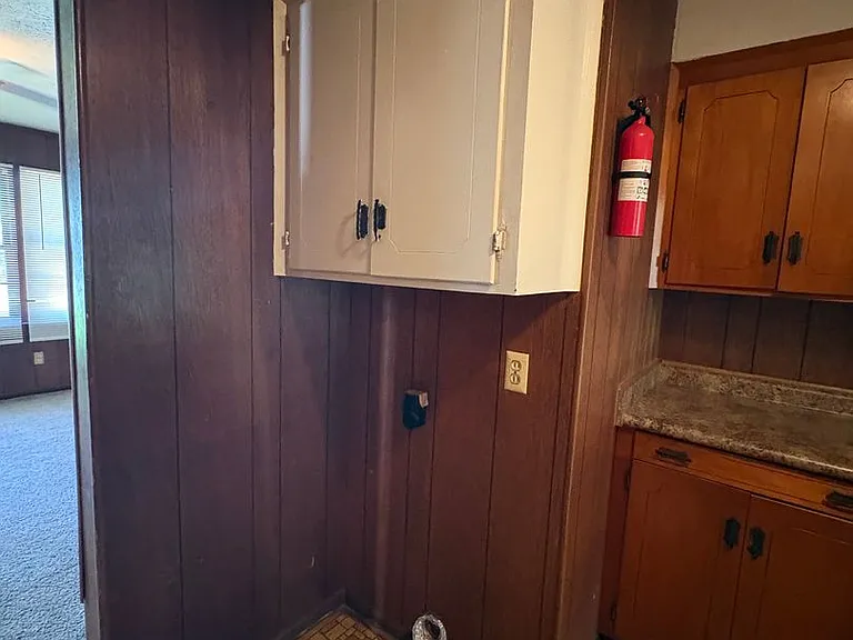 320 W 83rd St — Photo 5