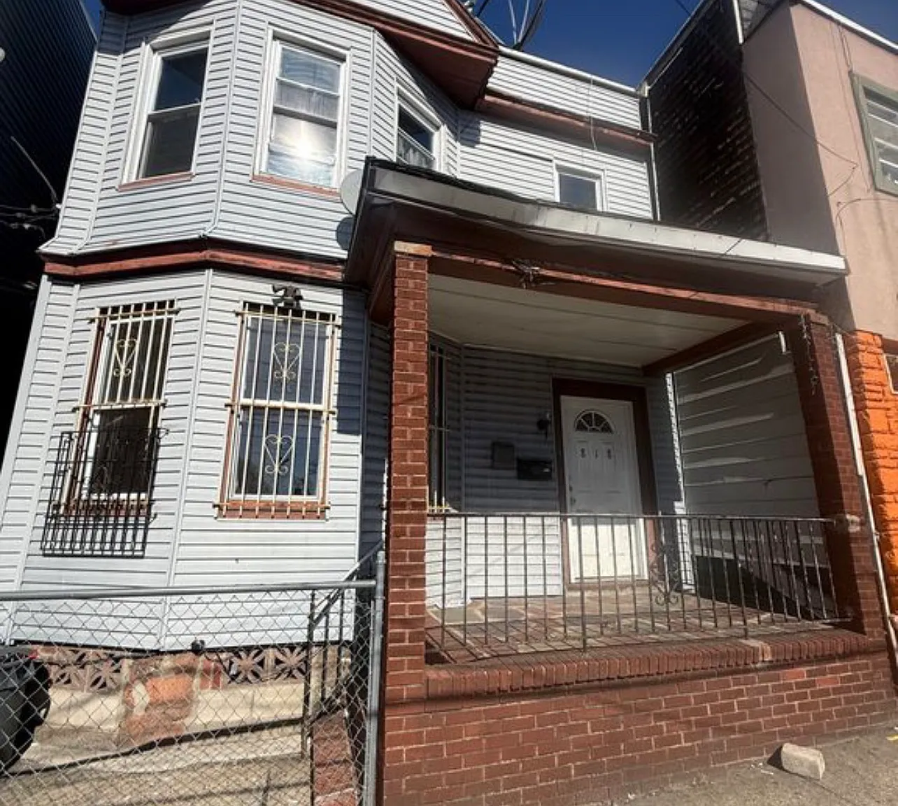 3 bed, $2,250 — Photo 1