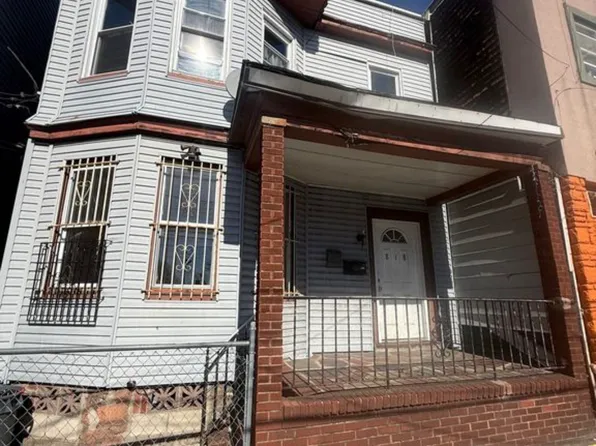 818 Communipaw Ave #1, Jersey City, NJ 07304