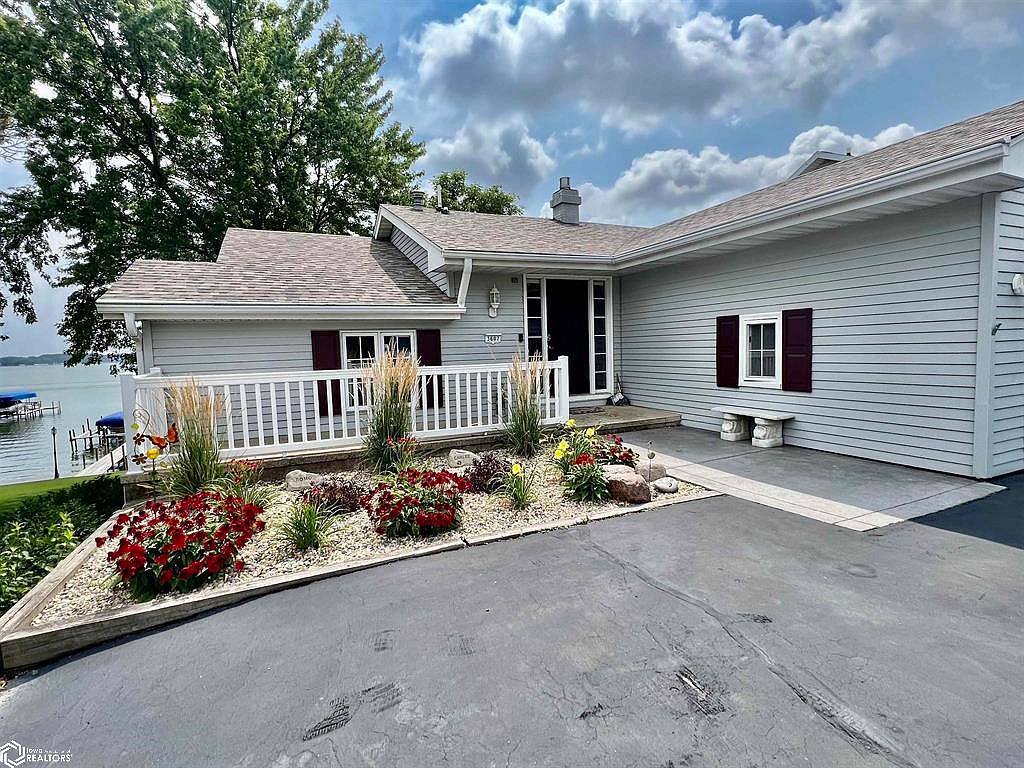 3607 N Shore Dr, Clear Lake, IA 50428 MLS 6310383 Zillow