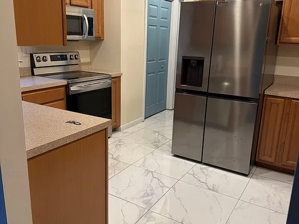 401 Ledgedale Rd, Lake Ariel, PA 18436