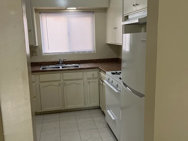 4129 Maybank Ave — Photo 6