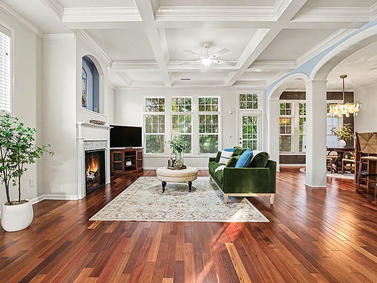 3110 Elm Tree Ln — Photo 6