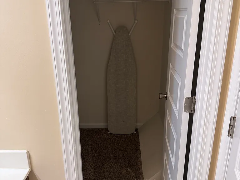110 Aaron Pl — Photo 12