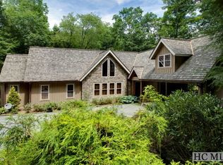 391 The Low Rd, Cashiers, NC 28717