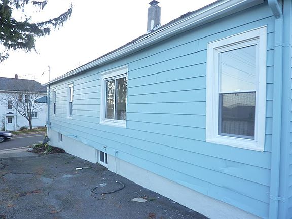 4th image of 813 Pine St
