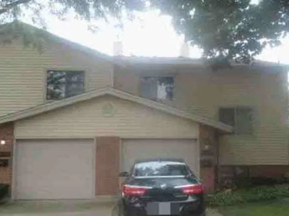 18537 Meadow Ln, Hazel Crest, IL 60429