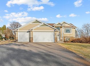 16921 Vickers St NE, Ham Lake, MN 55304