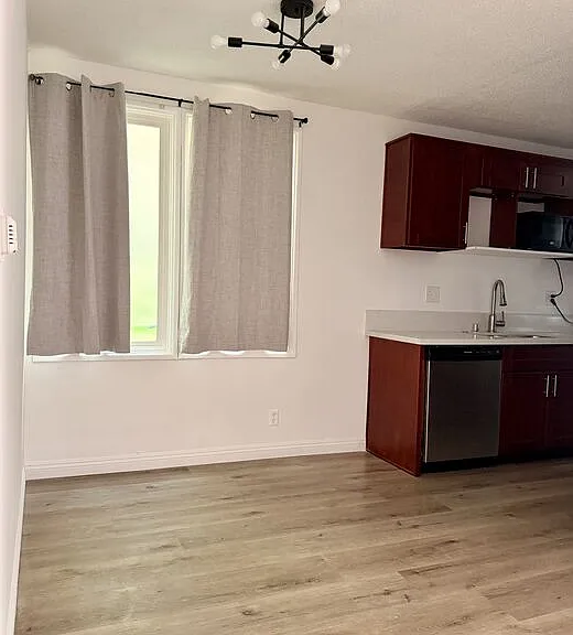 4848 Elmwood Ave #3 — Photo 4