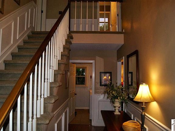 3rd image of 2223 Edinborough Dr