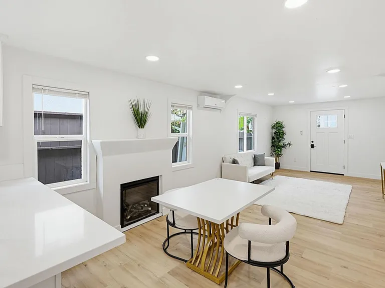 4853 Long Branch Ave — Photo 6