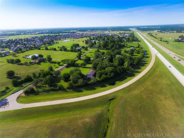 12721 N 135th East Ave, Collinsville, OK 74021