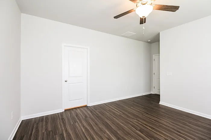 212 Dorian Loop — Photo 8