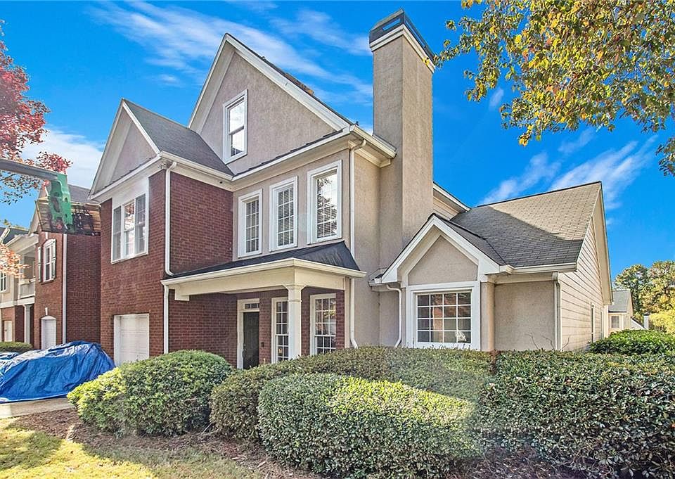 1st image of 2510 Longcourt Dr Suite 11