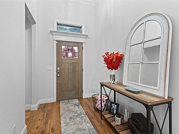 5th image of 1700 Cherrie St