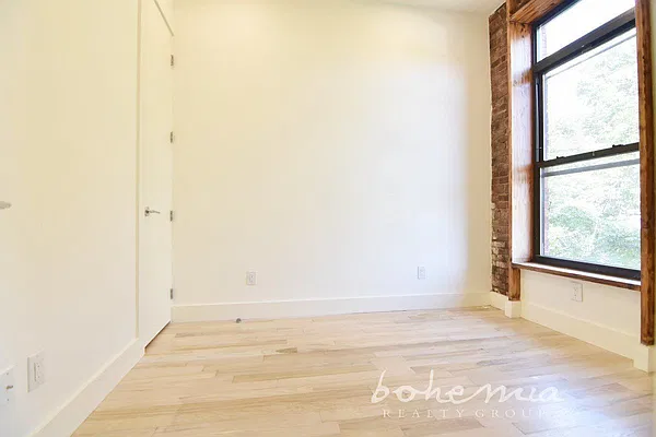Rented by Bohemia Realty Group | media 10