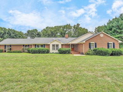 7045 Highfields Farm Trl, Roanoke, VA, 24018
