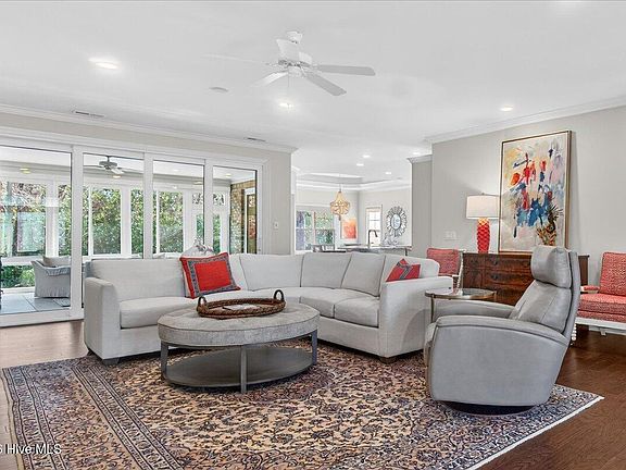 5th image of 2440 Meridian Road NE