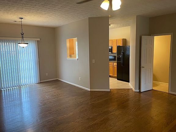 5th image of 1525 Parc Main St