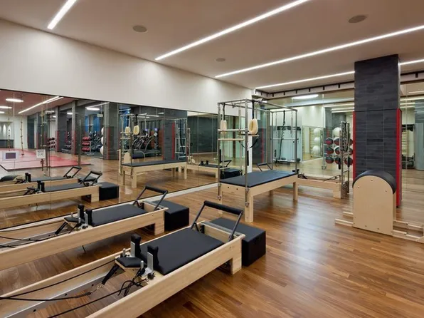 60 Riverside Boulevard image 16 of 20