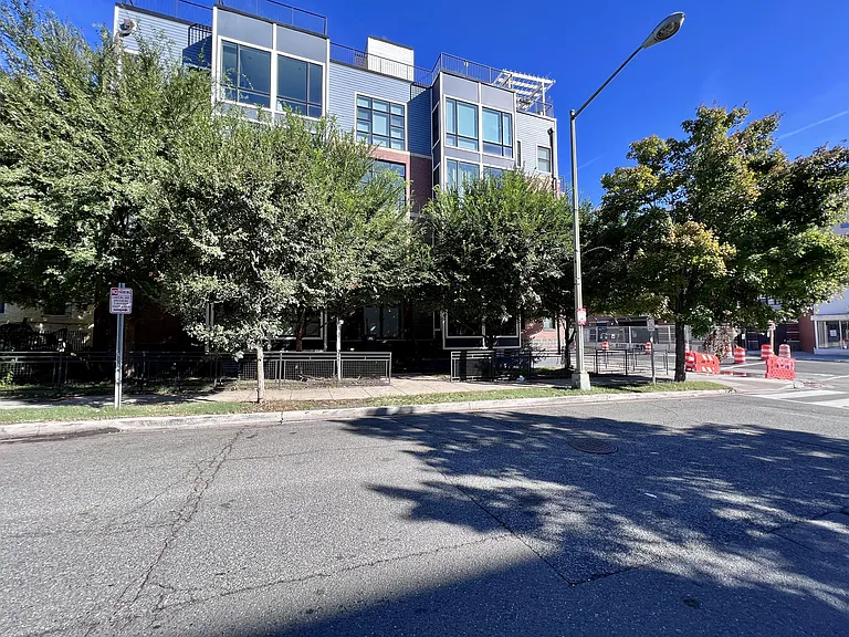340 Adams St NE #302 — Photo 41