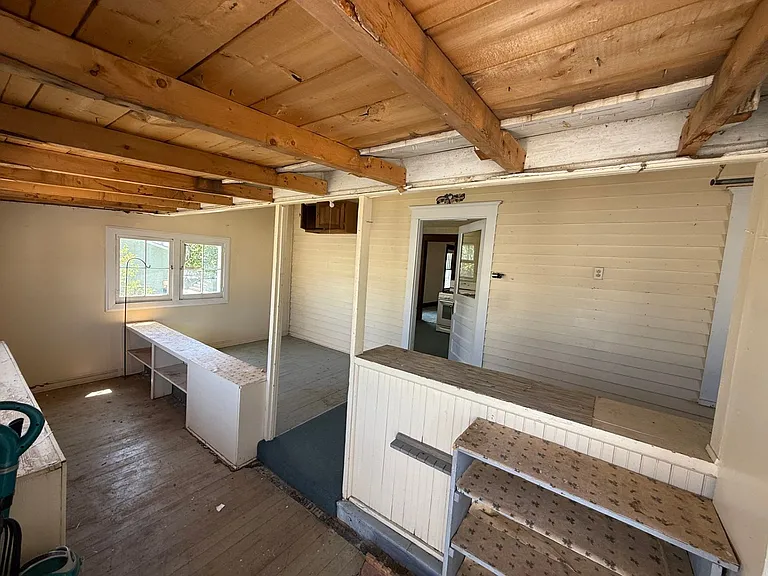 825 N Broadway Ave. — Photo 47